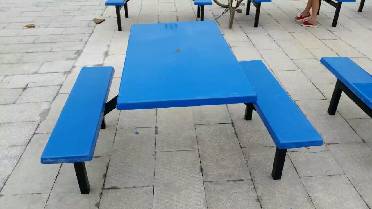 4人位長條玻璃鋼餐桌椅
